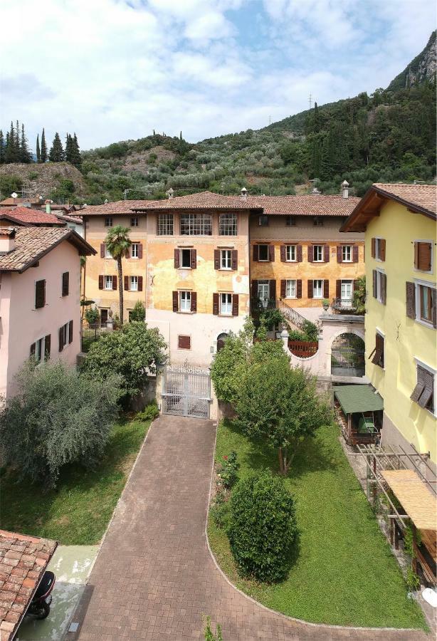 Dimora Storica Caproni Daire Arco Dış mekan fotoğraf